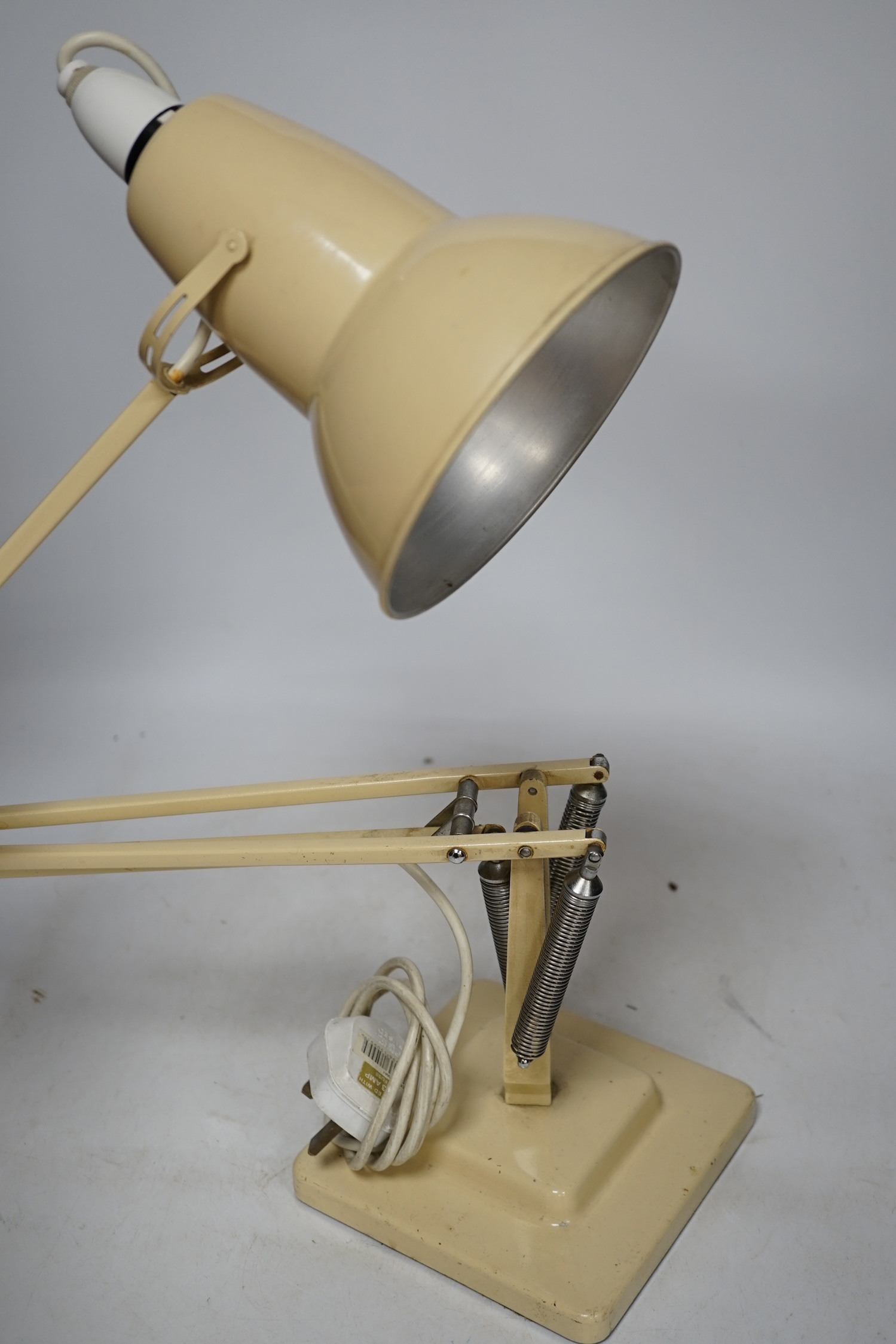 A square base cream enamelled Anglepoise lamp, approx. 90cm overall. Condition - good